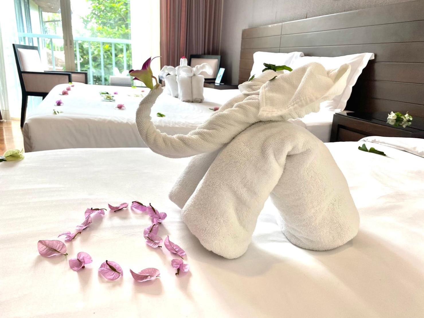 G1 Touch Blue Sky Hotel Kamala Beach Buitenkant foto