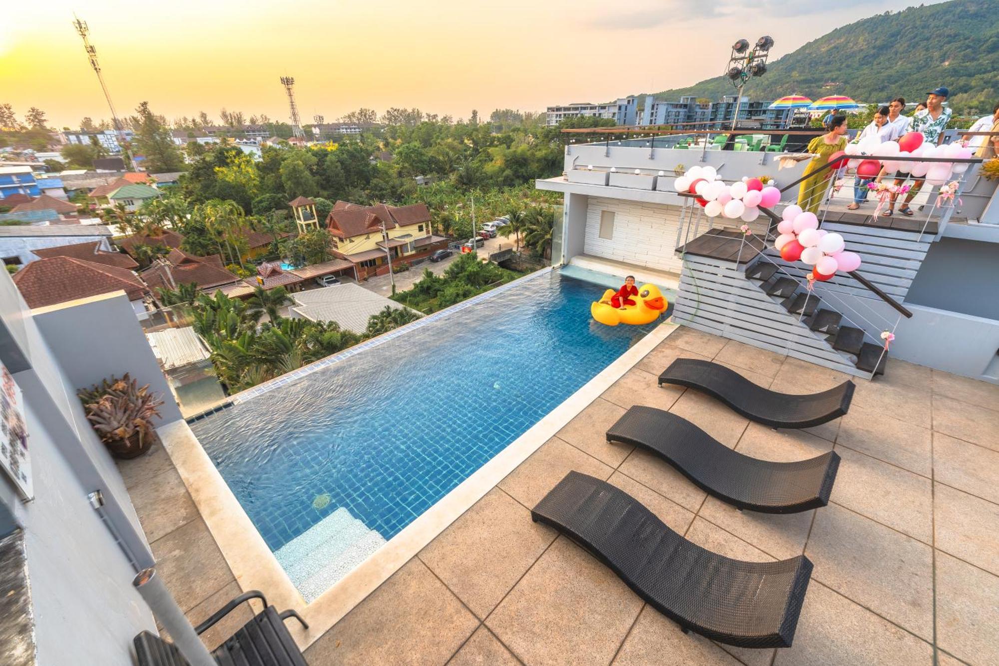 G1 Touch Blue Sky Hotel Kamala Beach Buitenkant foto